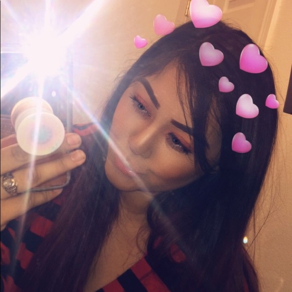 angela_nicole18